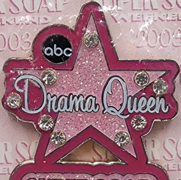 NiP 2003 Walt Disney World • ABC Super Soak Weekend • DRAMA QUEEN Pin - Picture 4 of 5